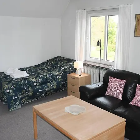 Lovely Town - Sleeps 5 Parking & Garden Gram