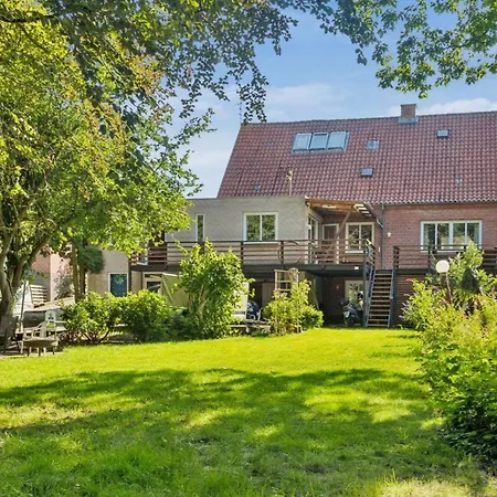 Apartment Lovely Town - Sleeps 5 Parking & Garden Gram