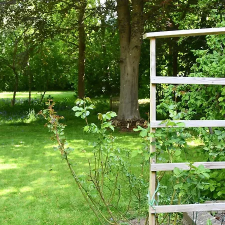 Lovely Town - Sleeps 5 Parking & Garden *