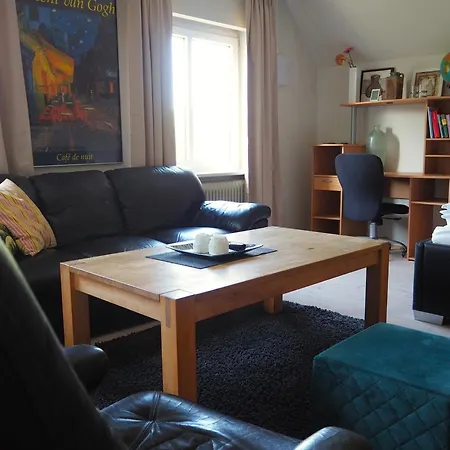 Lovely Town - Sleeps 5 Parking & Garden Apartment Gram